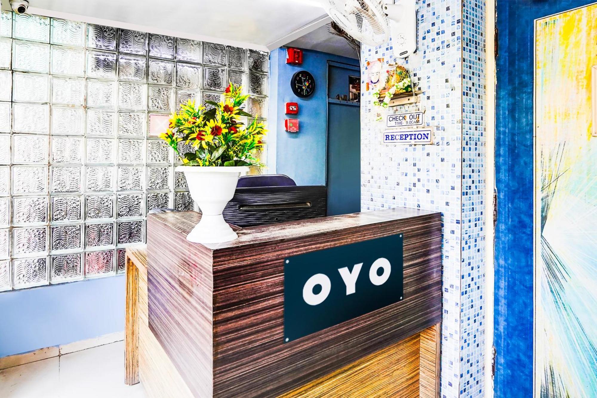 Hotel O Vibrant Residency Ahmedabad Buitenkant foto