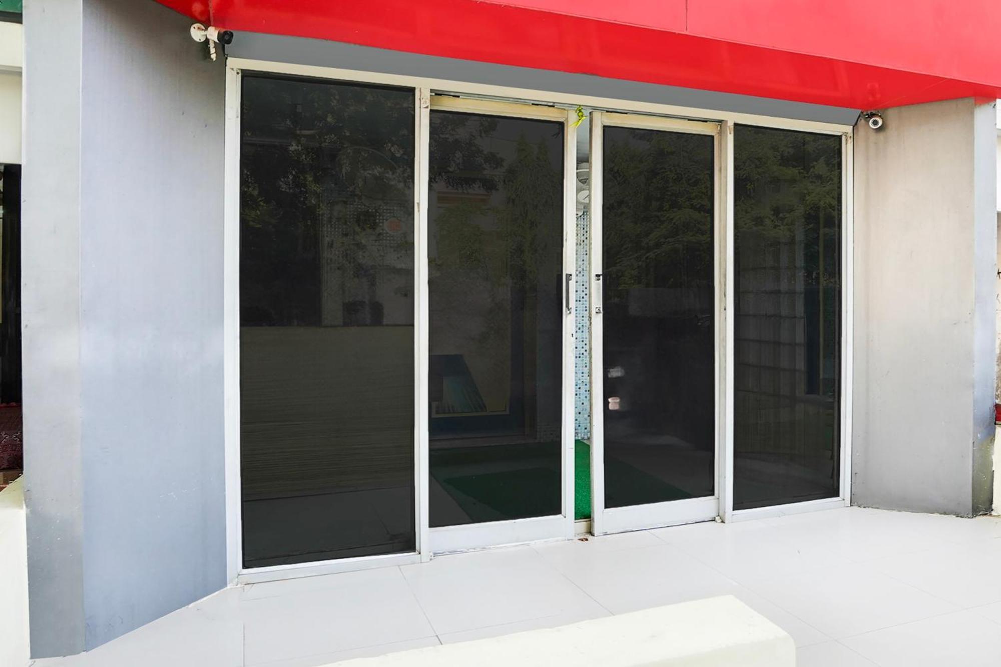 Hotel O Vibrant Residency Ahmedabad Buitenkant foto